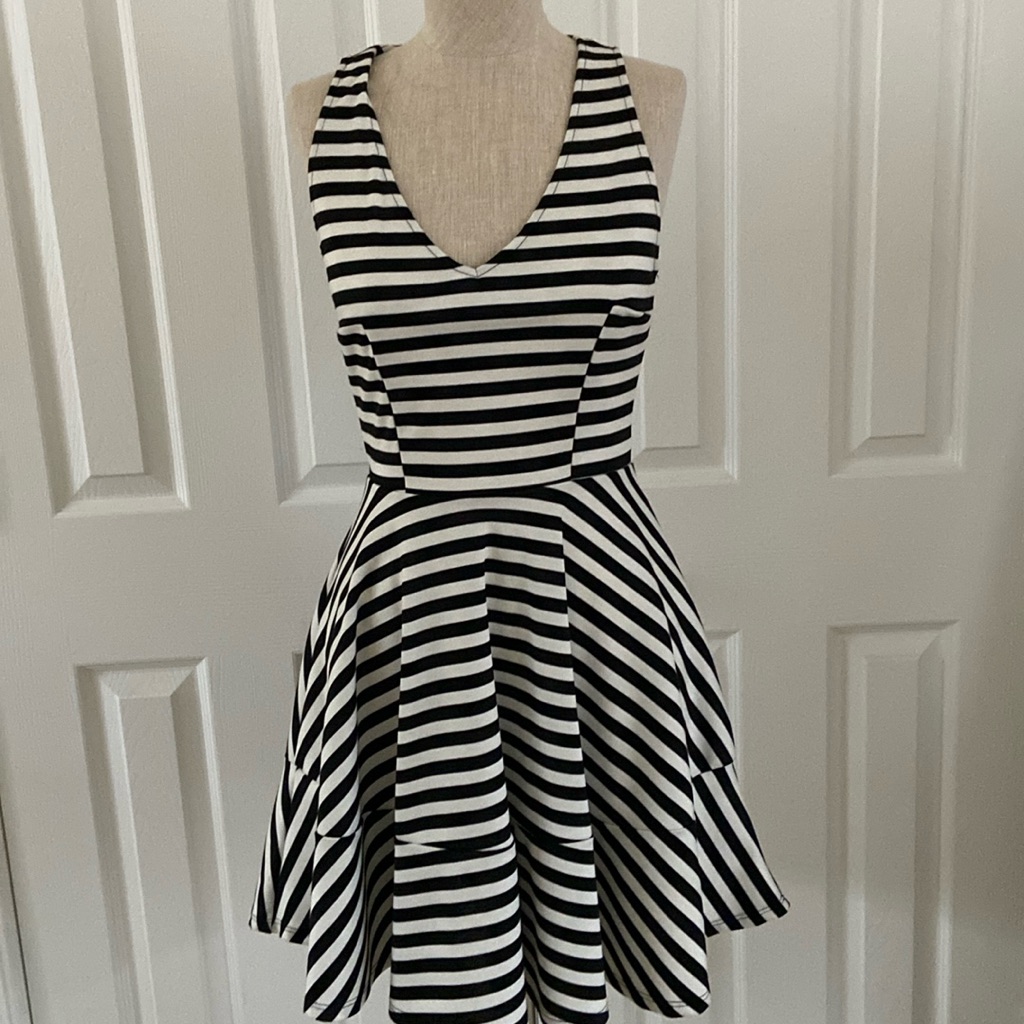 Eight Sixty Brand Fit And Flare Black White Striped Women&acirc;s Dress